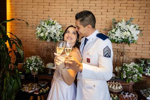 As melhores ideias e inspirações criativas de fotos de casamento familiar no restaurante Coco Bambu - Anália Franco'