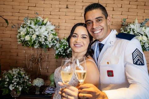 As melhores ideias e inspirações criativas de fotos de casamento familiar no restaurante Coco Bambu - Anália Franco'