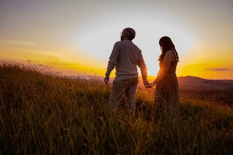 As melhores ideias e inspirações criativas de fotos de chá revelação emocionante no Morro do Capuava'