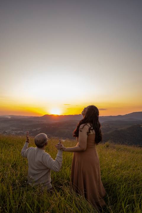 As melhores ideias e inspirações criativas de fotos de chá revelação emocionante no Morro do Capuava'