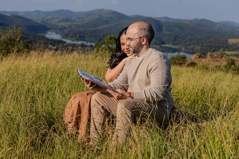 As melhores ideias e inspirações criativas de fotos de chá revelação emocionante no Morro do Capuava'