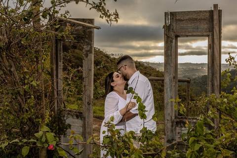 As melhores ideias e inspirações criativas de fotos de ensaio pré wedding no Sítio das Borboletas'