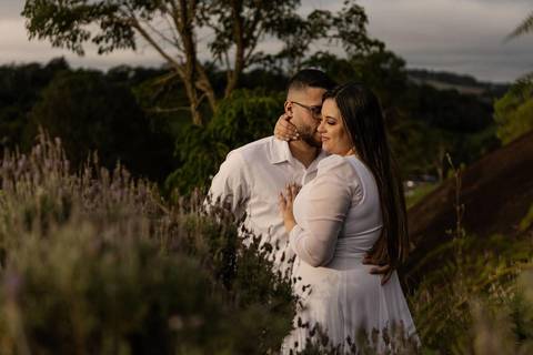 As melhores ideias e inspirações criativas de fotos de ensaio pré wedding no Sítio das Borboletas'