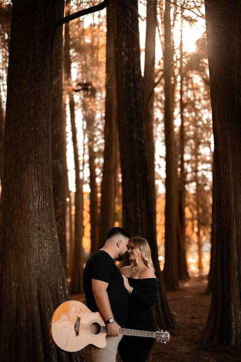 As melhores ideias e inspirações criativas de fotos de ensaio pré wedding no parque Horto Florestal'