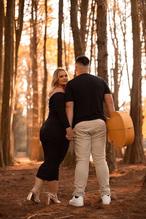 As melhores ideias e inspirações criativas de fotos de ensaio pré wedding no parque Horto Florestal'