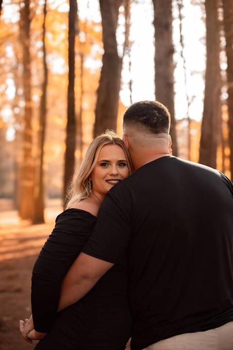 As melhores ideias e inspirações criativas de fotos de ensaio pré wedding no parque Horto Florestal'