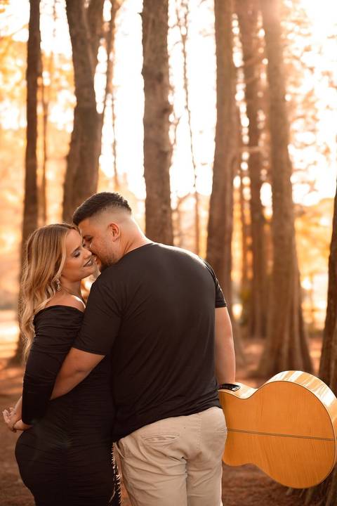 As melhores ideias e inspirações criativas de fotos de ensaio pré wedding no parque Horto Florestal'