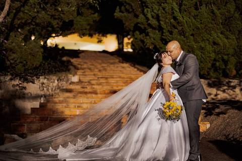 As melhores ideias e inspirações criativas de fotos de casamento ao ar livre na Fazenda Carpas Dourada'