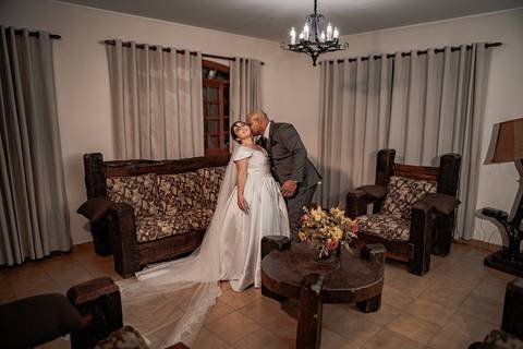 As melhores ideias e inspirações criativas de fotos de casamento ao ar livre na Fazenda Carpas Dourada'