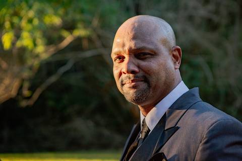 As melhores ideias e inspirações criativas de fotos de casamento ao ar livre na Fazenda Carpas Dourada'