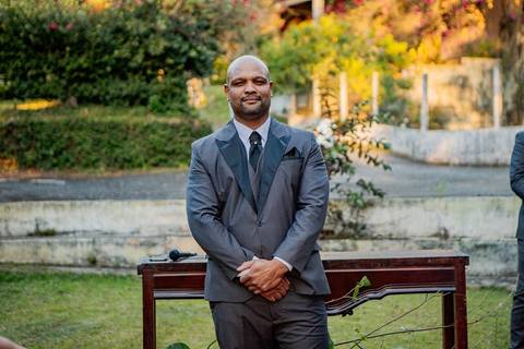 As melhores ideias e inspirações criativas de fotos de casamento ao ar livre na Fazenda Carpas Dourada'