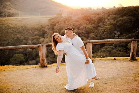 As melhores ideias e inspirações criativas de fotos de ensaio pré wedding no Mirante do Saboó em São Roque '