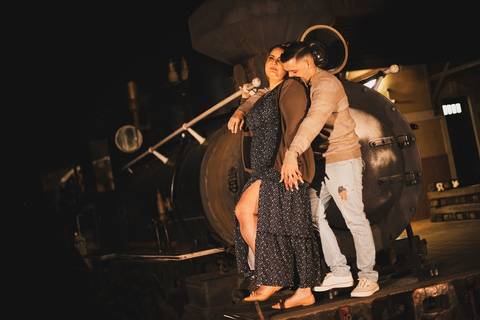 As melhores ideias e inspirações criativas de fotos de ensaio pré wedding na Maria Fumaça em São Roque '