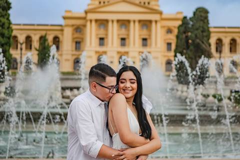 As melhores ideias e inspirações criativas de fotos de ensaio pré wedding no Parque e Museu da Independência'