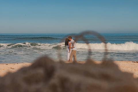 As melhores ideias e inspirações criativas de fotos de ensaio pré wedding na Praia do Guarujá'