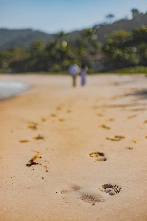 As melhores ideias e inspirações criativas de fotos de ensaio pré wedding na Praia do Guarujá'