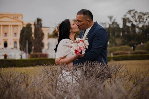As melhores ideias e inspirações criativas de fotos de ensaio pré wedding no Museu do Ipiranga'