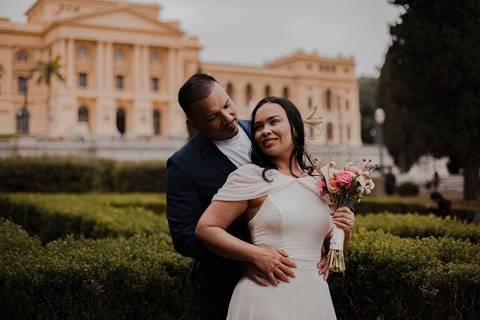 As melhores ideias e inspirações criativas de fotos de ensaio pré wedding no Museu do Ipiranga'