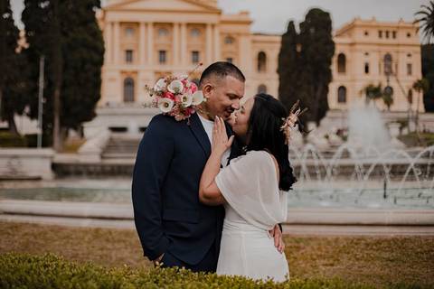As melhores ideias e inspirações criativas de fotos de ensaio pré wedding no Museu do Ipiranga'