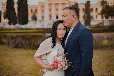 As melhores ideias e inspirações criativas de fotos de ensaio pré wedding no Museu do Ipiranga'