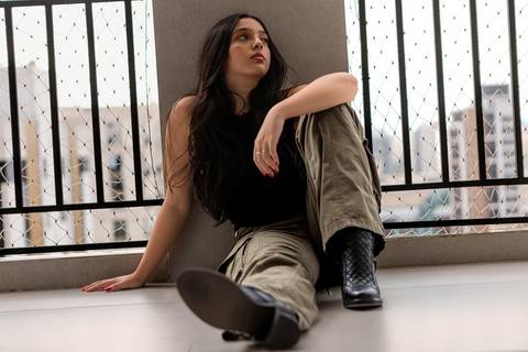 As melhores ideias e inspirações criativas de fotos de ensaio de 15 anos elegante em Loft em São Paulo'