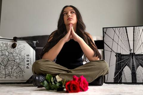 As melhores ideias e inspirações criativas de fotos de ensaio de 15 anos elegante em Loft em São Paulo'