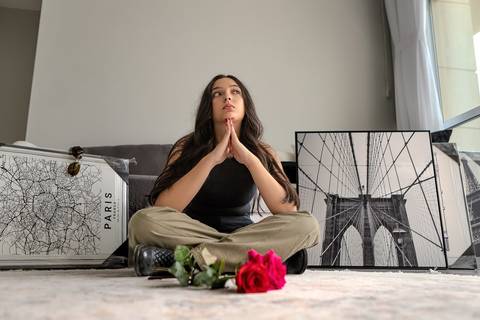 As melhores ideias e inspirações criativas de fotos de ensaio de 15 anos elegante em Loft em São Paulo'