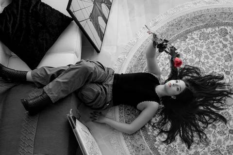 As melhores ideias e inspirações criativas de fotos de ensaio de 15 anos elegante em Loft em São Paulo'