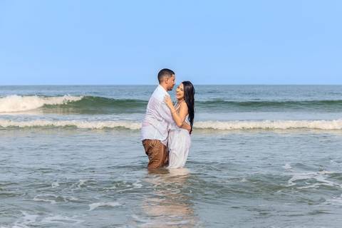 As melhores ideias e inspirações criativas de fotos de ensaio pré wedding na Bela Praia do Guarujá '