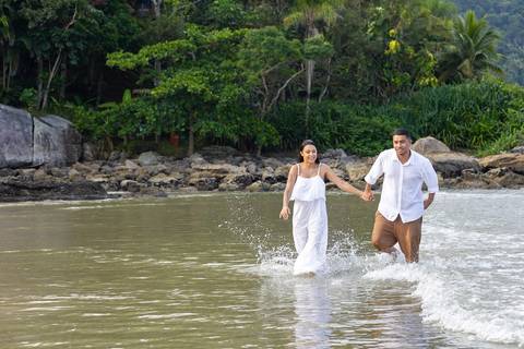As melhores ideias e inspirações criativas de fotos de ensaio pré wedding na Bela Praia do Guarujá '