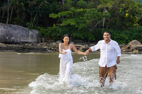 As melhores ideias e inspirações criativas de fotos de ensaio pré wedding na Bela Praia do Guarujá '