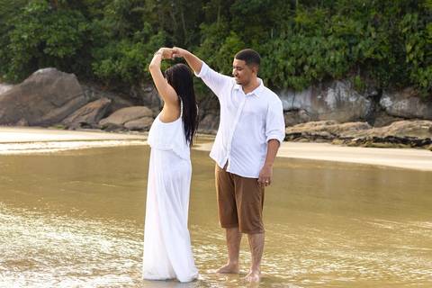 As melhores ideias e inspirações criativas de fotos de ensaio pré wedding na Bela Praia do Guarujá '