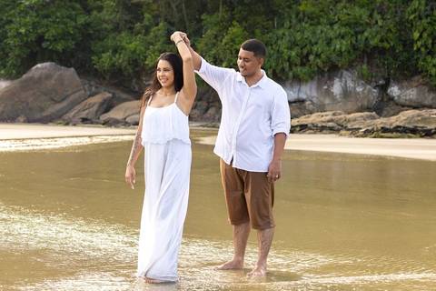 As melhores ideias e inspirações criativas de fotos de ensaio pré wedding na Bela Praia do Guarujá '
