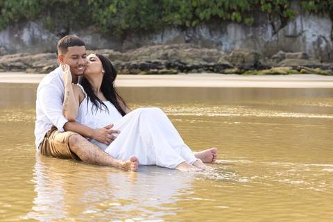 As melhores ideias e inspirações criativas de fotos de ensaio pré wedding na Bela Praia do Guarujá '