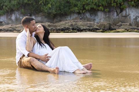 As melhores ideias e inspirações criativas de fotos de ensaio pré wedding na Bela Praia do Guarujá '