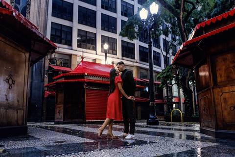 As melhores ideias e inspirações criativas de fotos de ensaio pré wedding no Centro Histórico de São Paulo'