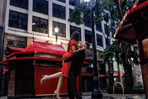 As melhores ideias e inspirações criativas de fotos de ensaio pré wedding no Centro Histórico de São Paulo'
