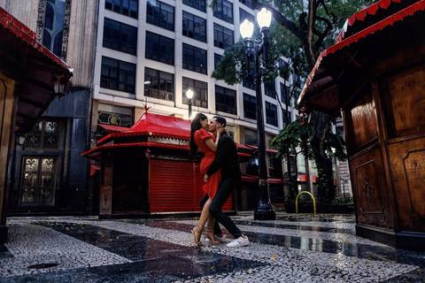 As melhores ideias e inspirações criativas de fotos de ensaio pré wedding no Centro Histórico de São Paulo'