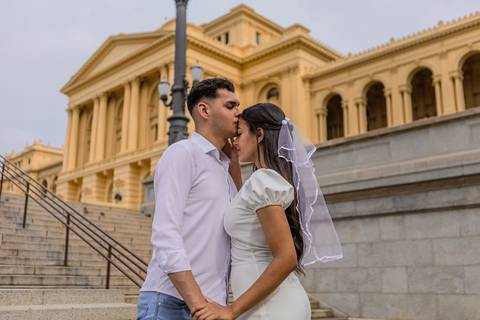 As melhores ideias e inspirações criativas de fotos de ensaio pré wedding no Museu do Ipiranga'
