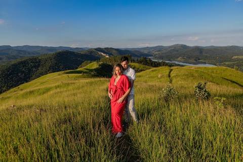 As melhores ideias e inspirações criativas de fotos de ensaio pré wedding no Morro do Capuava - Pirapora do Bom Jesus '