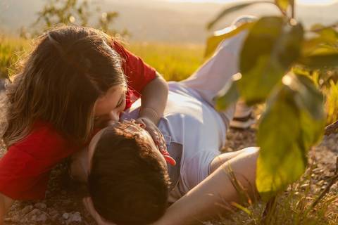 As melhores ideias e inspirações criativas de fotos de ensaio pré wedding no Morro do Capuava - Pirapora do Bom Jesus '
