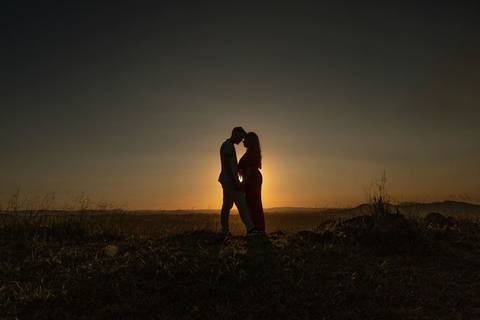 As melhores ideias e inspirações criativas de fotos de ensaio pré wedding no Morro do Capuava - Pirapora do Bom Jesus '