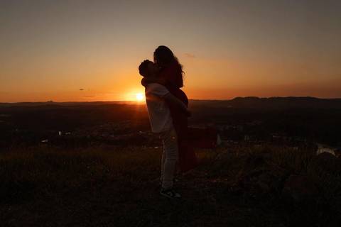 As melhores ideias e inspirações criativas de fotos de ensaio pré wedding no Morro do Capuava - Pirapora do Bom Jesus '