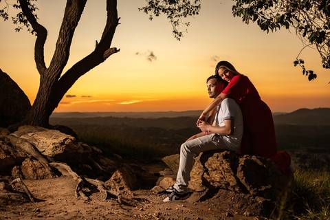 As melhores ideias e inspirações criativas de fotos de ensaio pré wedding no Morro do Capuava - Pirapora do Bom Jesus '