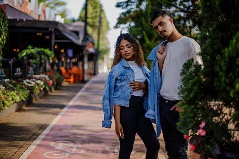 As melhores ideias e inspirações criativas de fotos de ensaio pré wedding em Holambra nas Cidades das Flores'