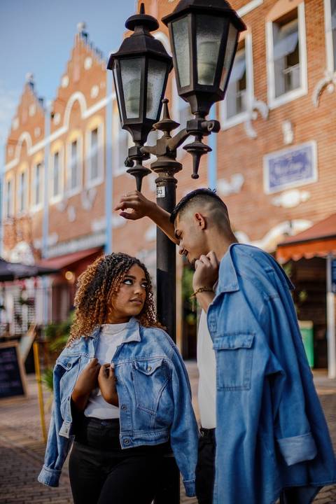 As melhores ideias e inspirações criativas de fotos de ensaio pré wedding em Holambra nas Cidades das Flores'