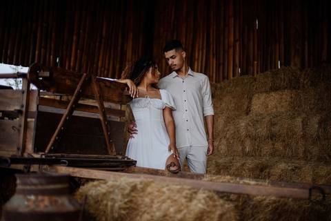 As melhores ideias e inspirações criativas de fotos de ensaio pré wedding em Holambra nas Cidades das Flores'