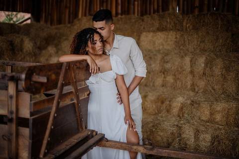 As melhores ideias e inspirações criativas de fotos de ensaio pré wedding em Holambra nas Cidades das Flores'