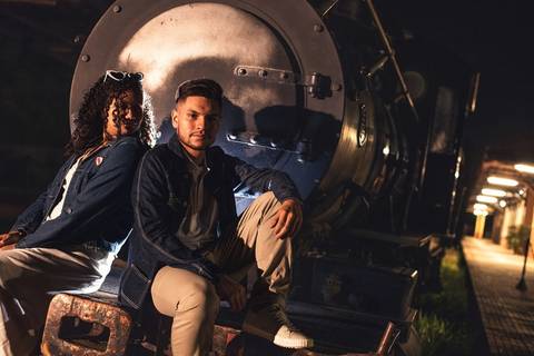 As melhores ideias e inspirações criativas de fotos de ensaio pré wedding na Maria Fumaça em São Roque'