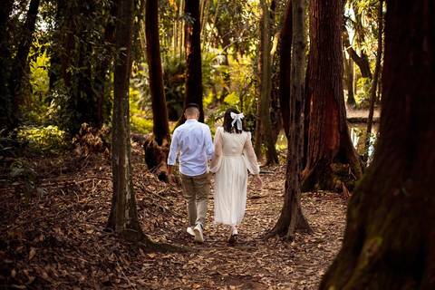 As melhores ideias e inspirações criativas de fotos de ensaio pré wedding na Brasital em São Roque'